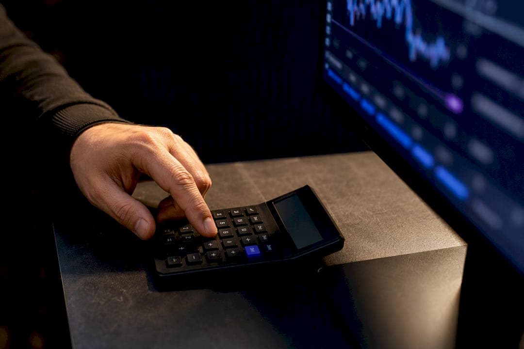 Control $100,000 with $1,000: 1:100 Leverage for New Traders